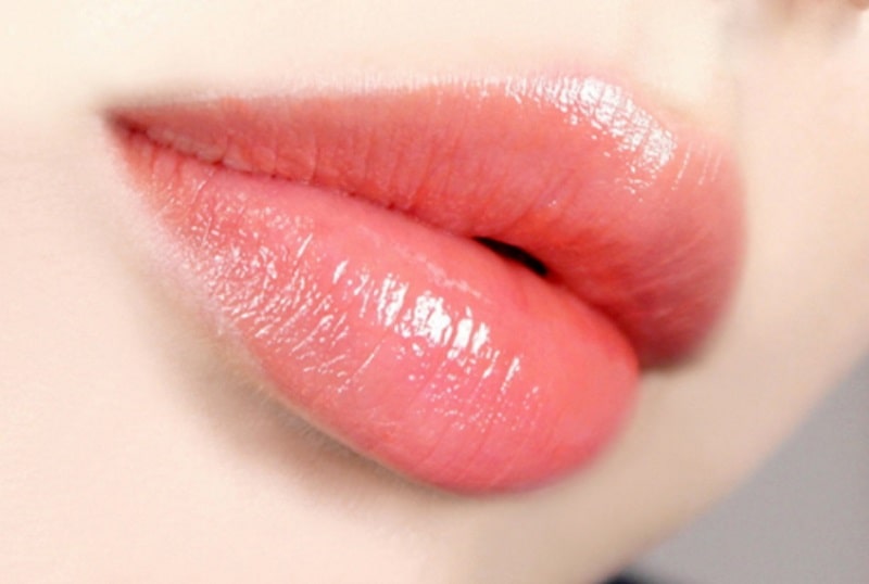 Phun môi màu hồng cam là gì và những điều bạn nên biết 
